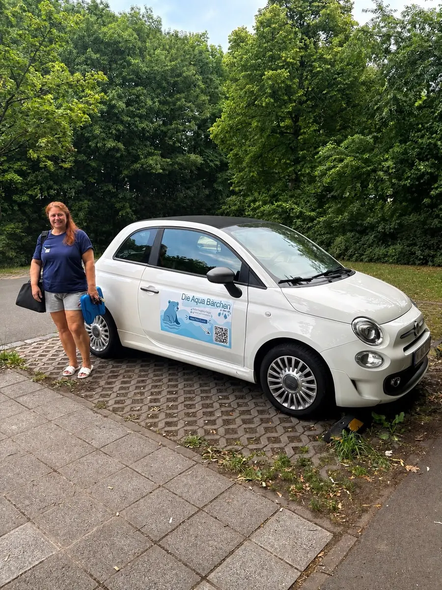 Unterwegs mit dem Aqua-Bärchen-Auto – freitags geht es gemeinsam ins Hallenbad